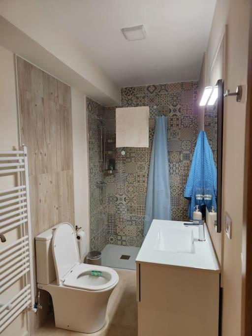 Moderno Apartamento Cerca Del Centro En 레온 외부 사진